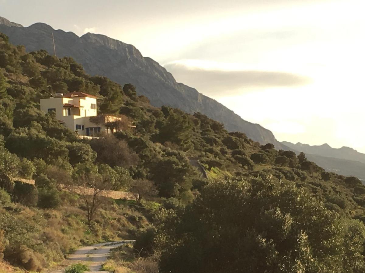 Villa Lir Tholos  Екстер'єр фото