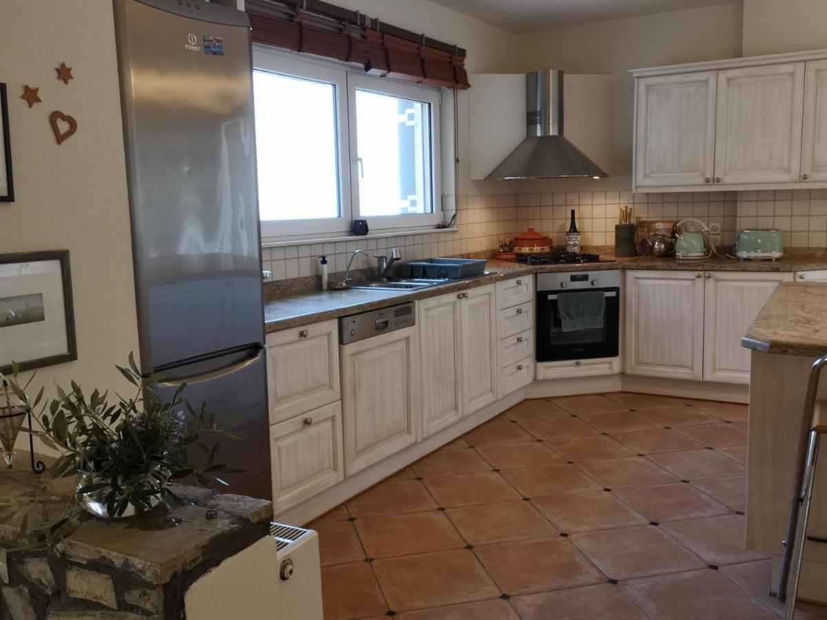 Villa Lir Tholos  Екстер'єр фото